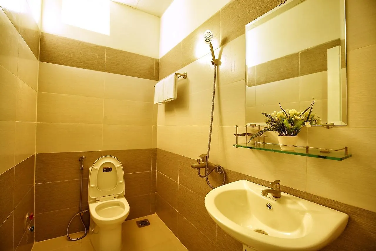 Hoang Linh Hotel Vung Tau 2*,